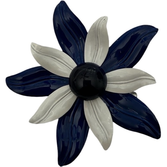 Vintage Mid Century Black, Navy and White Brooch. - Picture 1 of 5